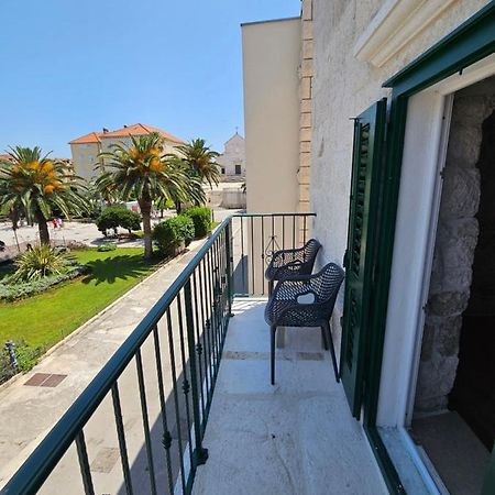 Apartman Eli Supetar Exteriér fotografie