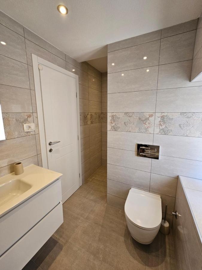 Apartman Eli Supetar Exteriér fotografie