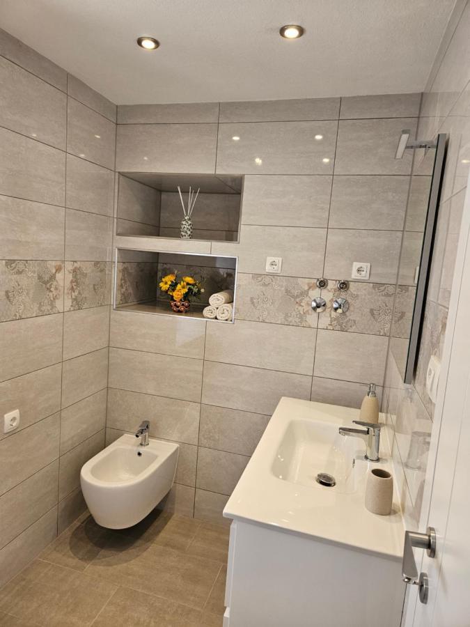 Apartman Eli Supetar Exteriér fotografie
