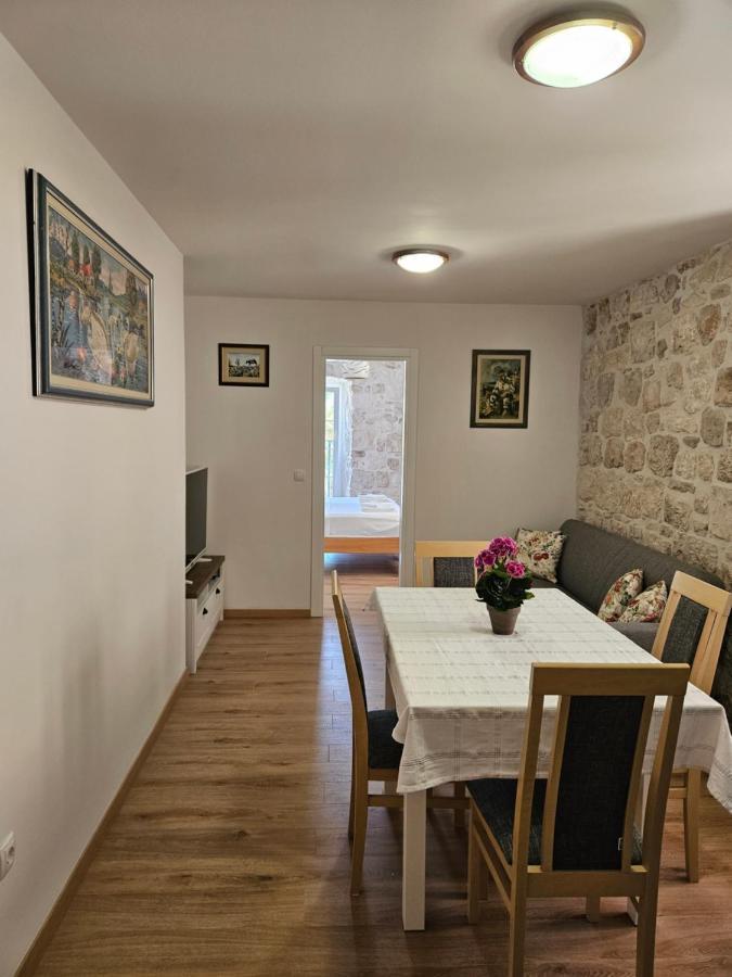 Apartman Eli Supetar Exteriér fotografie