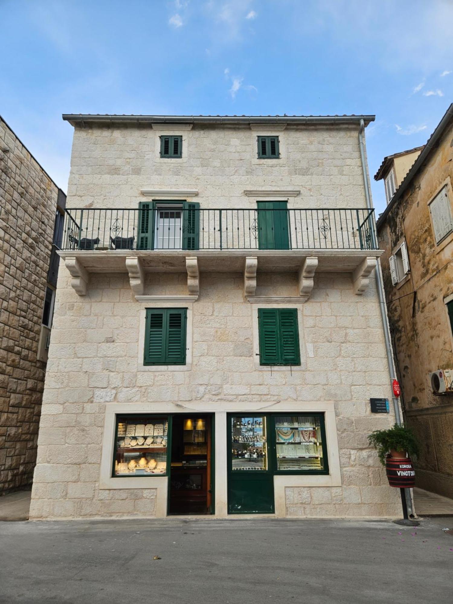 Apartman Eli Supetar Exteriér fotografie